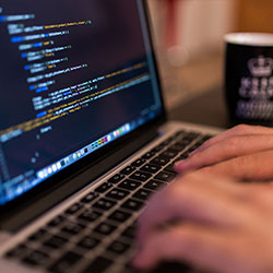 主队优势到底强在哪里？没想到线索就在回放里：华体会app这三个字，突然被提起｜误区